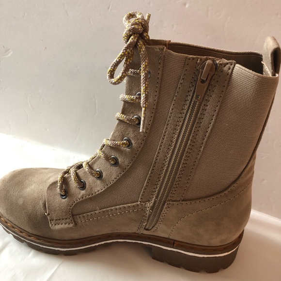 SM New York Beige Combat Boots - Picture 5 of 13